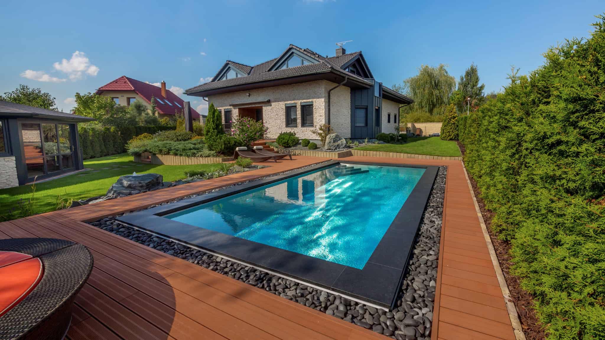 Obložení kolem bazénů – jaký materiál zvolit? | IMAGINOX