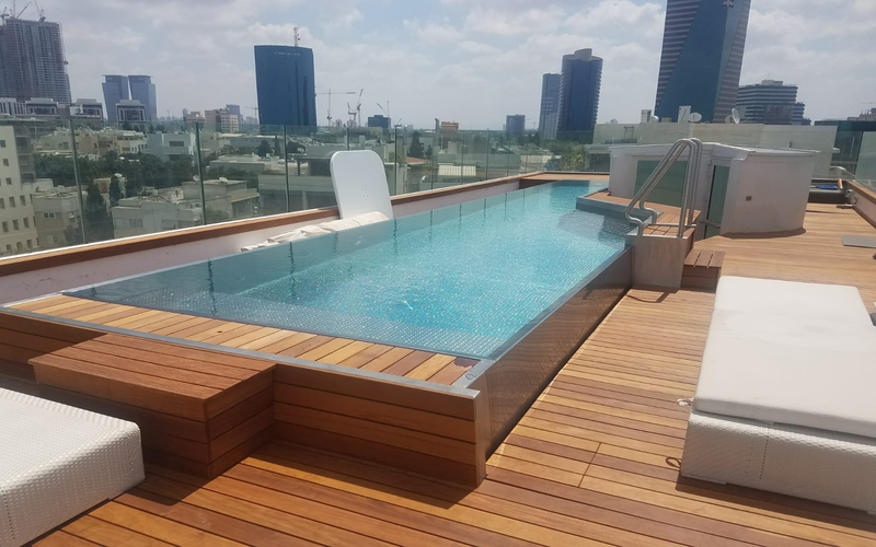 Střešní infinity pool IMAGINOX v Tel Avivu | IMAGINOX