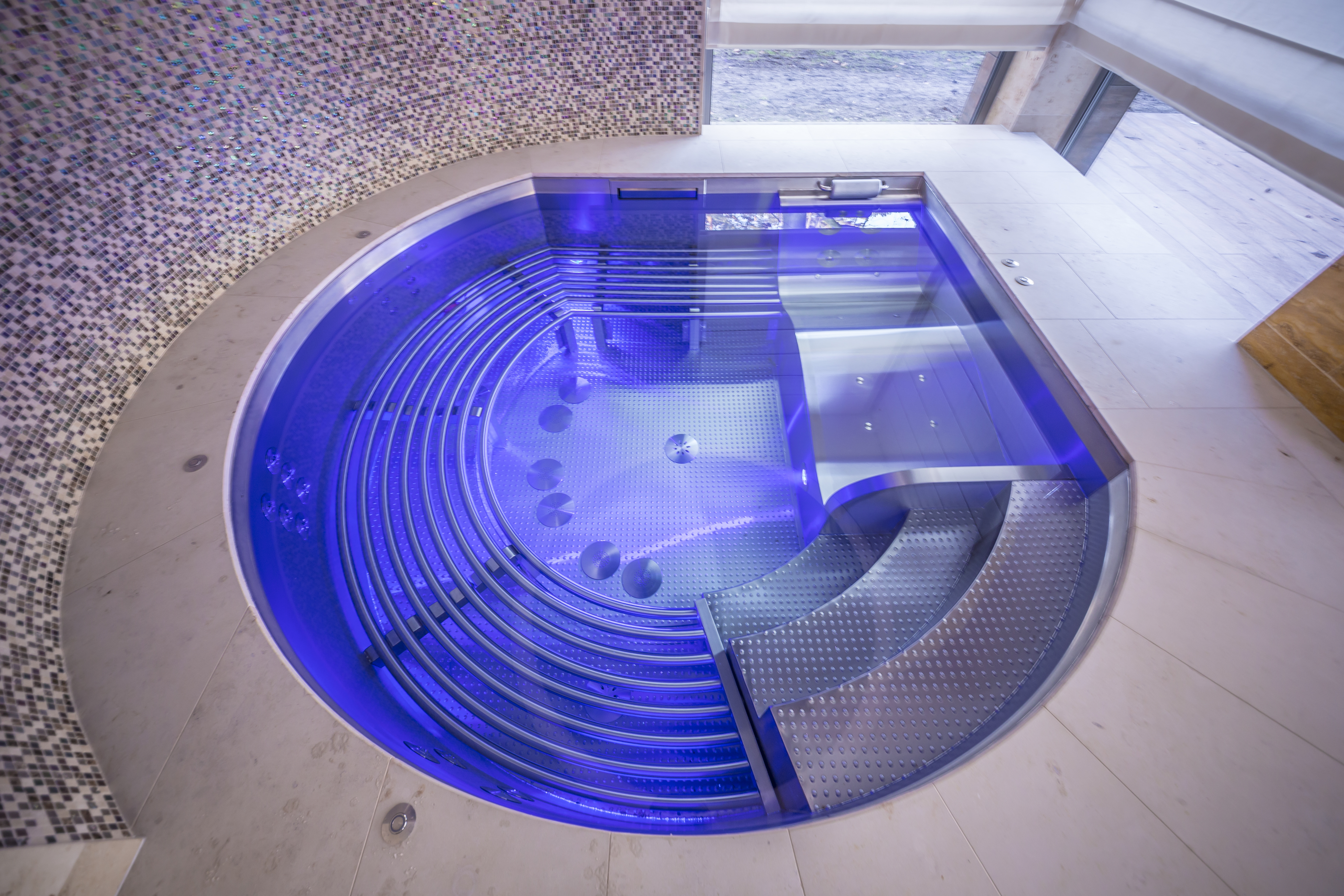 Original stainless-steel whirlpool for private wellness | IMAGINOX GROUP