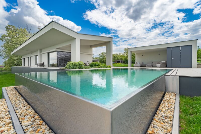 infinity pool s negative edge