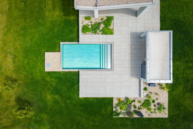 inifnity pool s nekonecnou hladinou1 stainless steel infinity pool with negative edge